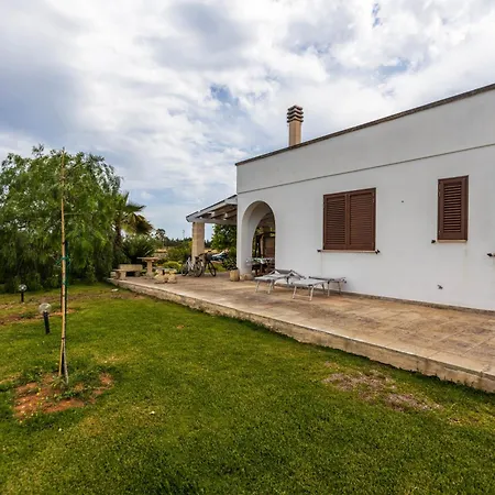 アパート Messapiarooms